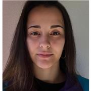 Profesora de Biología y FyQ para dar clases a alumnos hasta Bachillerato